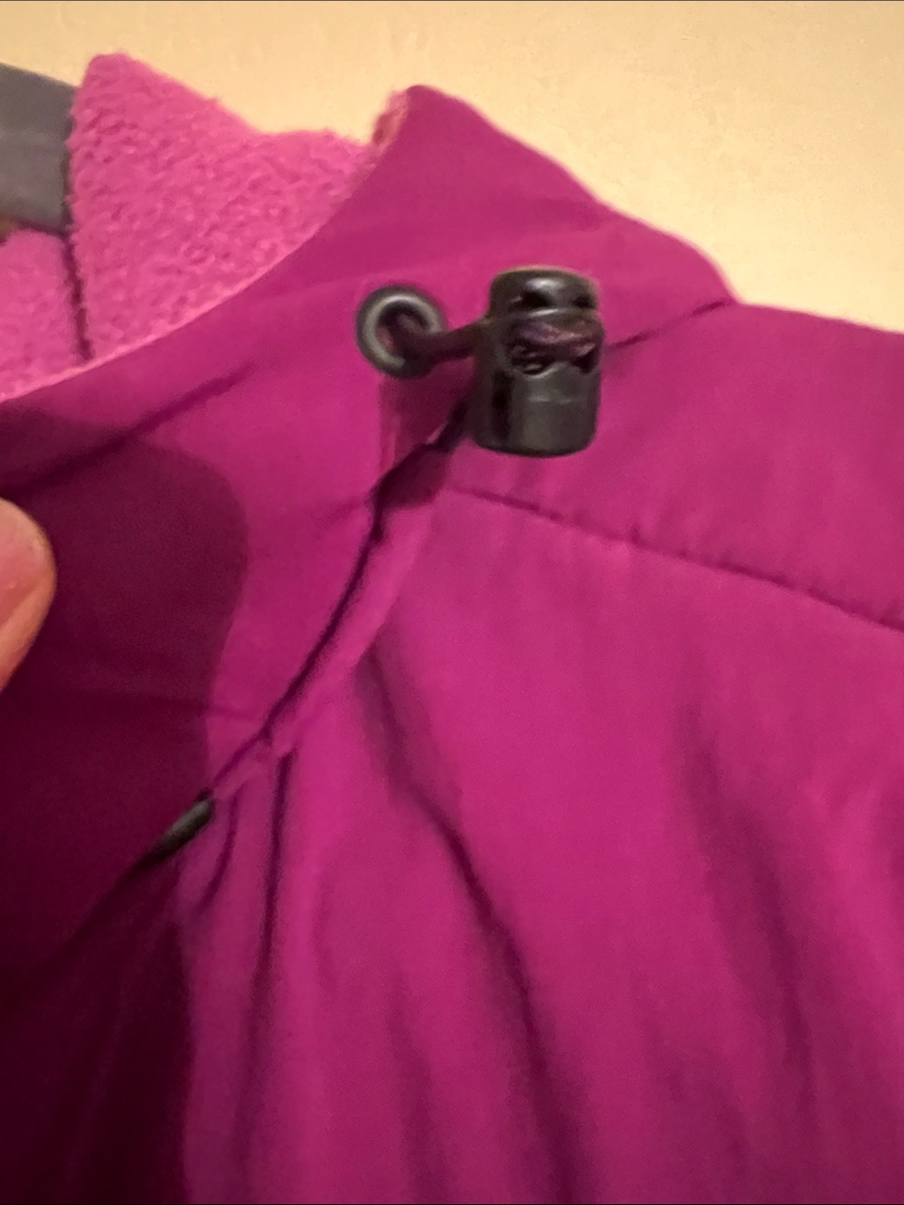 The North Face Two-Tone Magenta/Pink Hooded Fleece Jacket - Picture 7 of 14
